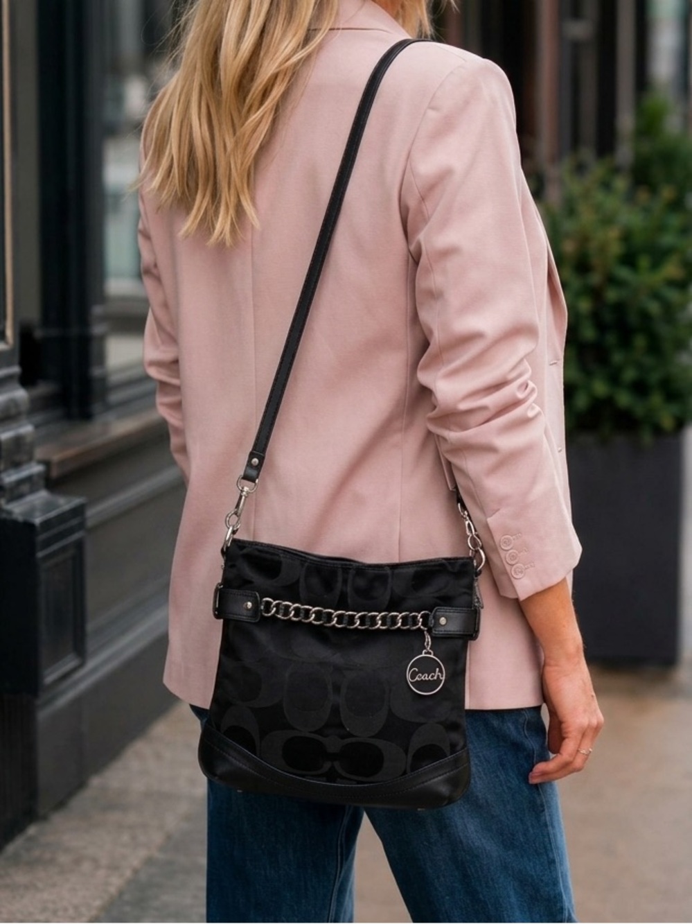 Coach Signature Chain Duffle Crossbody Bag-Black Optic C-F19730 EUC